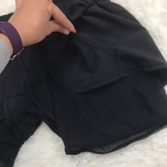 Lululemon Hot To Street Short Black - Picture 4 of 11